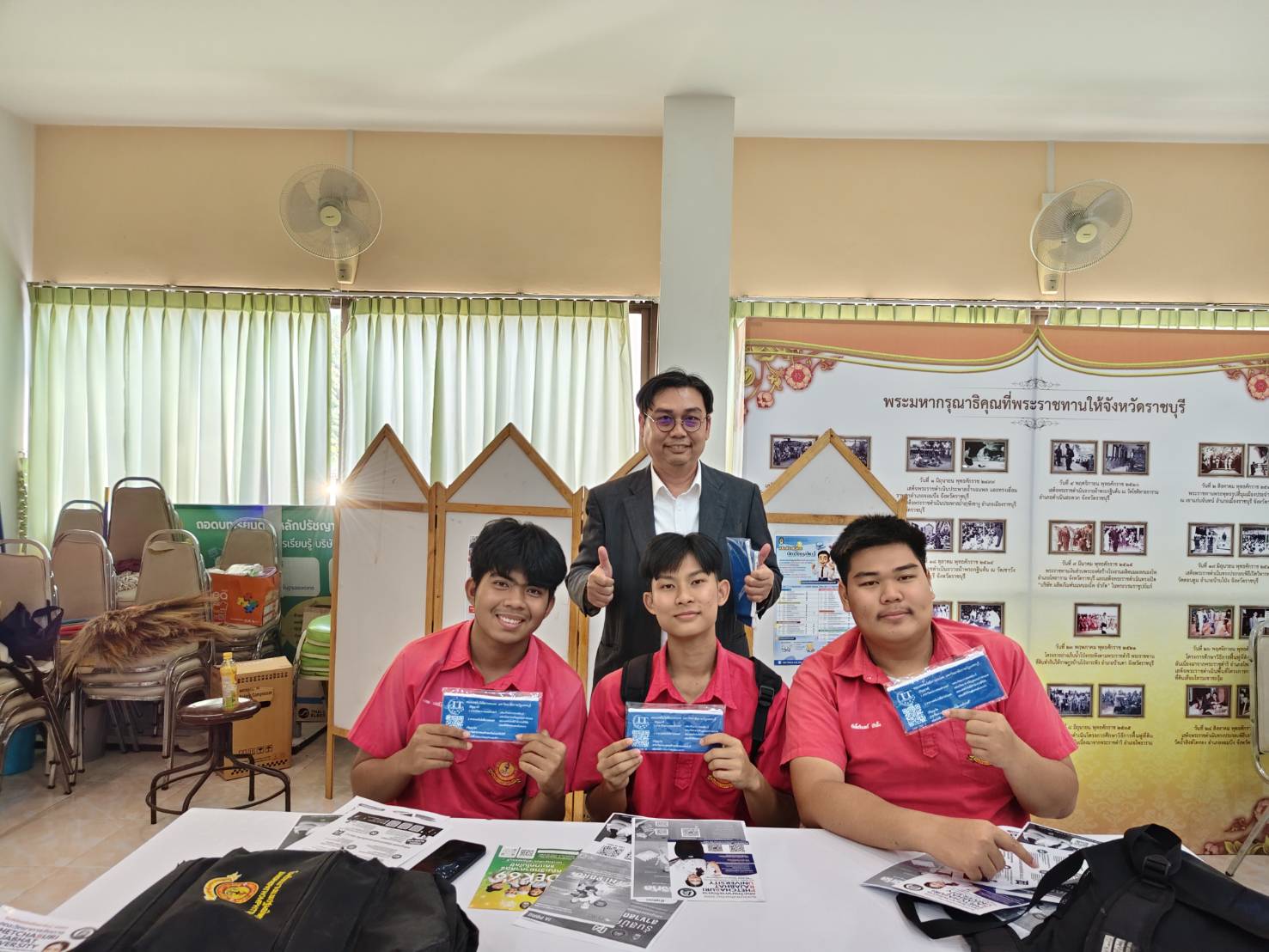 คณบดีคณะเทคโนโลยีสารสนเทศ ลงพื้นที่ประชาสัมพันธ์หลักสูตร - รูปที่ 4