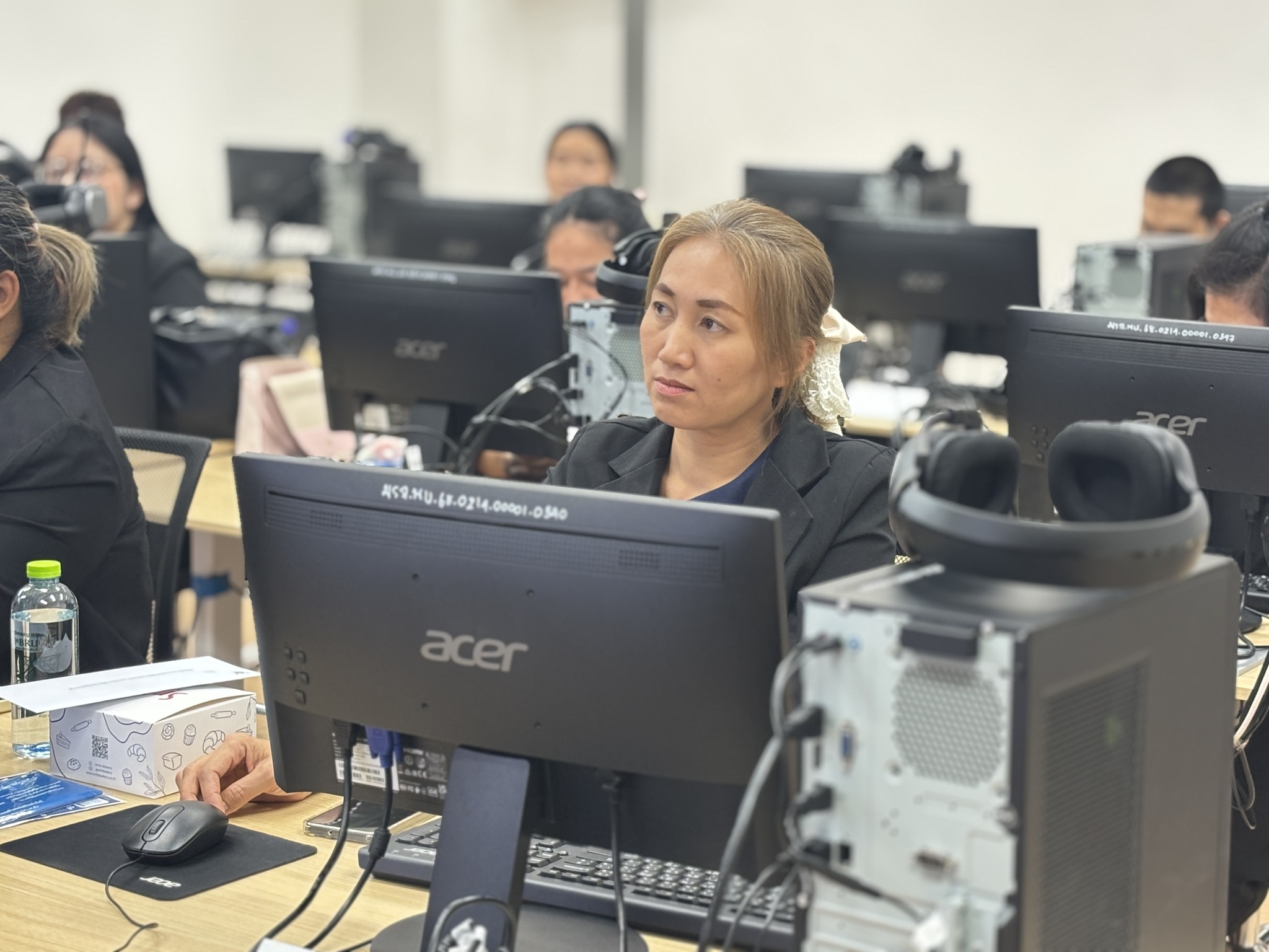 คณะเทคโนโลยีสารสนเทศ ต้อนรับคณะศึกษาดูงานและรับการอบรมเรื่อง “เทคโนโลยีดิจิทัลและปัญญาประดิษฐ์ (AI)” จากโรงเรียนบ้านหินเพิง จังหวัดนครราชสีมา - รูปที่ 11