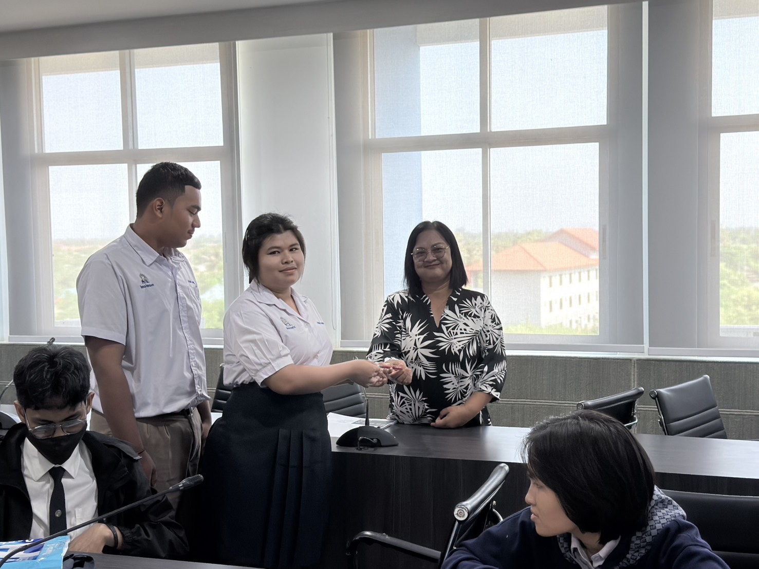 สาขาวิชาเทคโนโลยีสารสนเทศ แขนงเทคโนโลยีสำนักงานดิจิทัล จัดกิจกรรมนำเสนอสรุปผลการฝึกประสบการณ์วิชาชีพของนักศึกษาชั้นปีที่ 4 เมื่อวันจันทร์ที่ 30 มีนาคม 2569 - รูปที่ 5