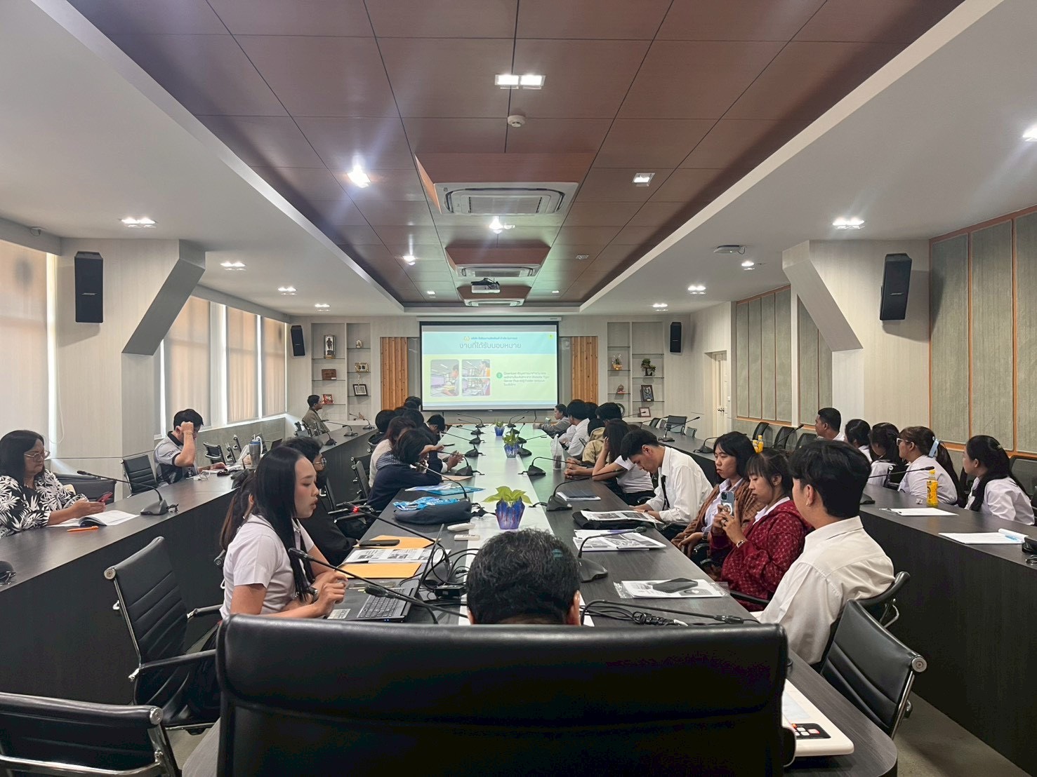 สาขาวิชาเทคโนโลยีสารสนเทศ แขนงเทคโนโลยีสำนักงานดิจิทัล จัดกิจกรรมนำเสนอสรุปผลการฝึกประสบการณ์วิชาชีพของนักศึกษาชั้นปีที่ 4 เมื่อวันจันทร์ที่ 30 มีนาคม 2569 - รูปที่ 2