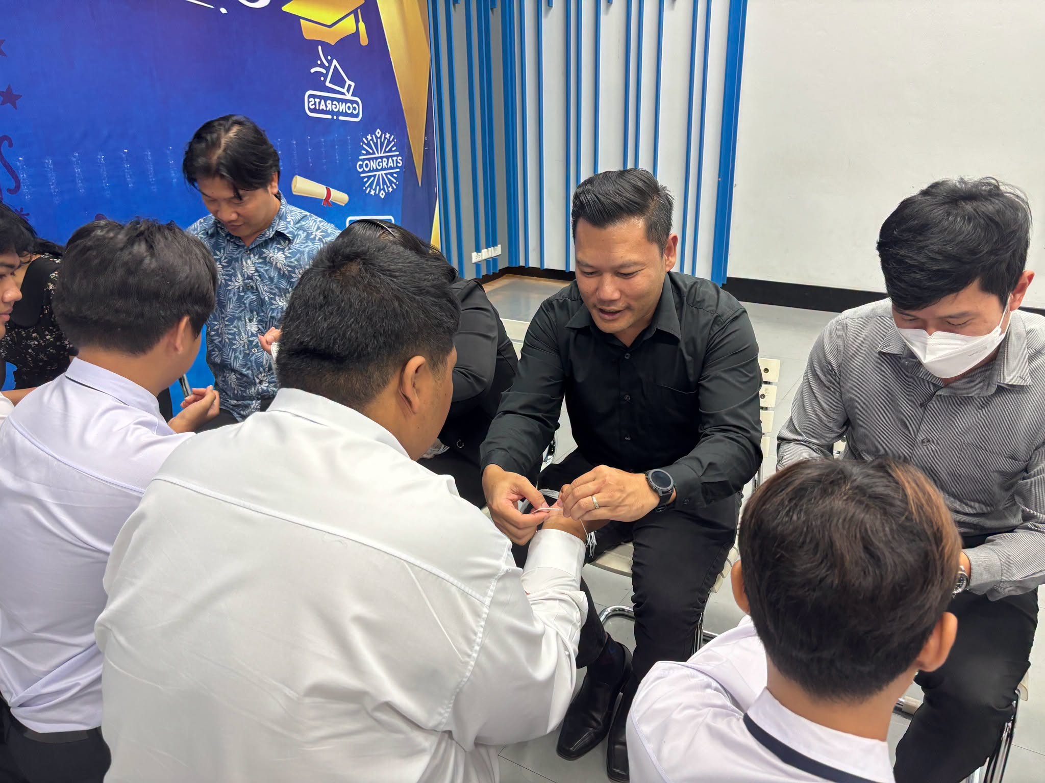 คณะเทคโนโลยีสารสนเทศ มหาวิทยาลัยราชภัฏเพชรบุรี จัดกิจกรรม “บายศรีสู่ขวัญ” ให้กับนักศึกษาใหม่ ปีการศึกษา 2569 - รูปที่ 10