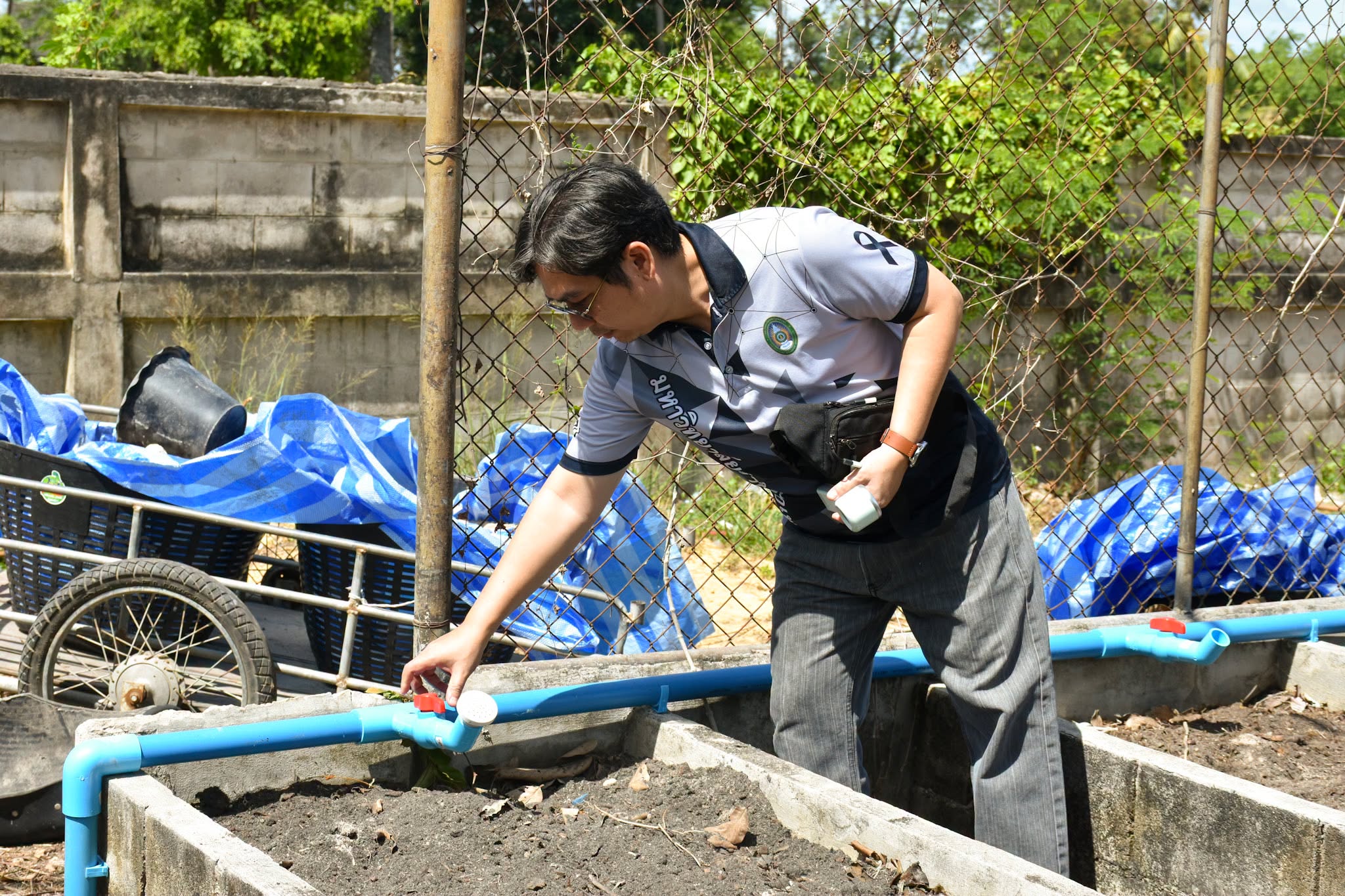คณะเทคโนโลยีสารสนเทศ จัดกิจกรรมโครงการยุวเกษตรพอเพียงด้วยระบบตวบคุมปั๊มน้ำอัตโนมัติ ณ โรงเรียนบ้านลาดวิทยา เมื่อวันที่ 6 - 7 มิถุนายน 2569 - รูปที่ 8